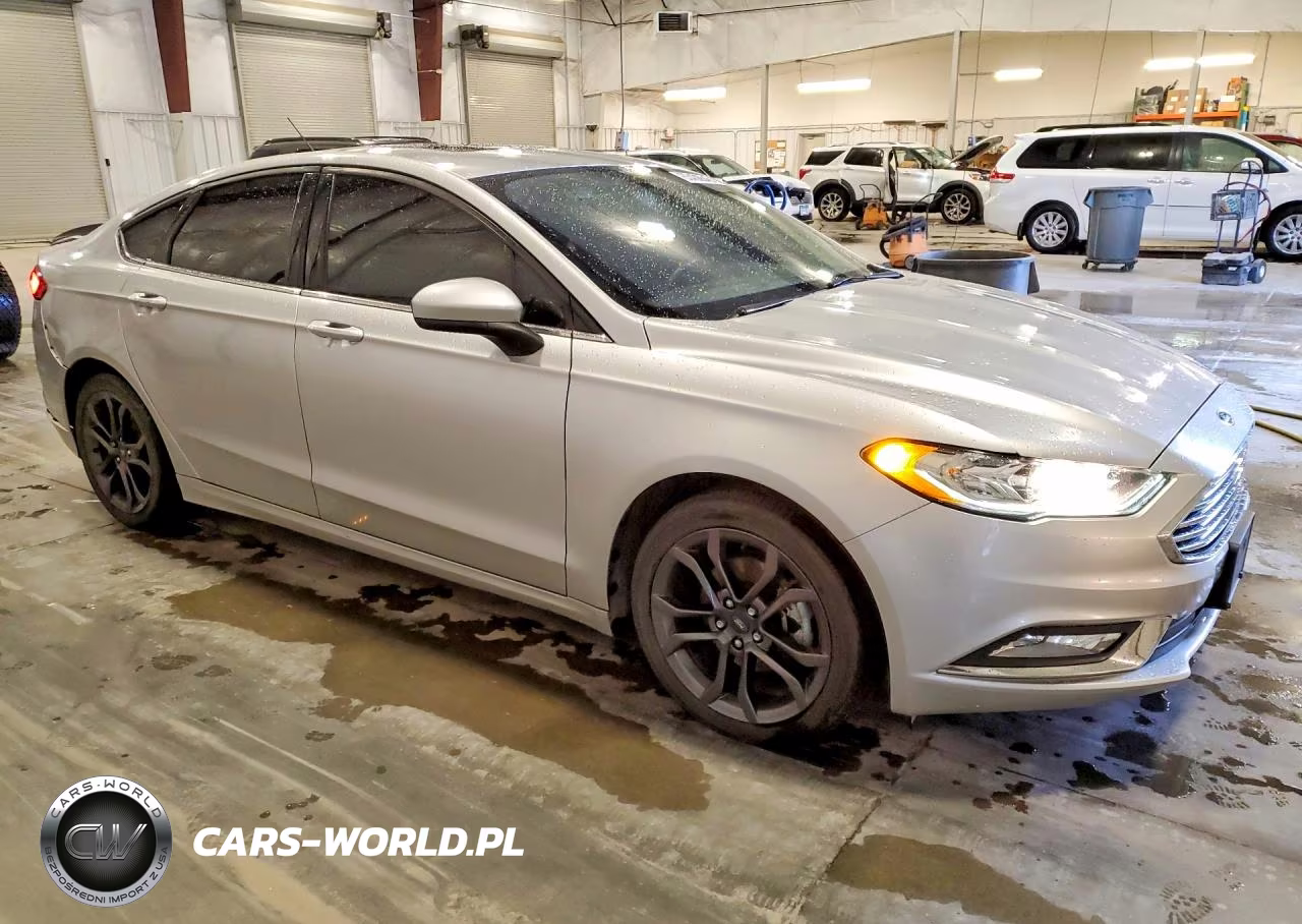 2018 Ford Fusion Se VIN:3FA6P0HD6JR272542 - 4