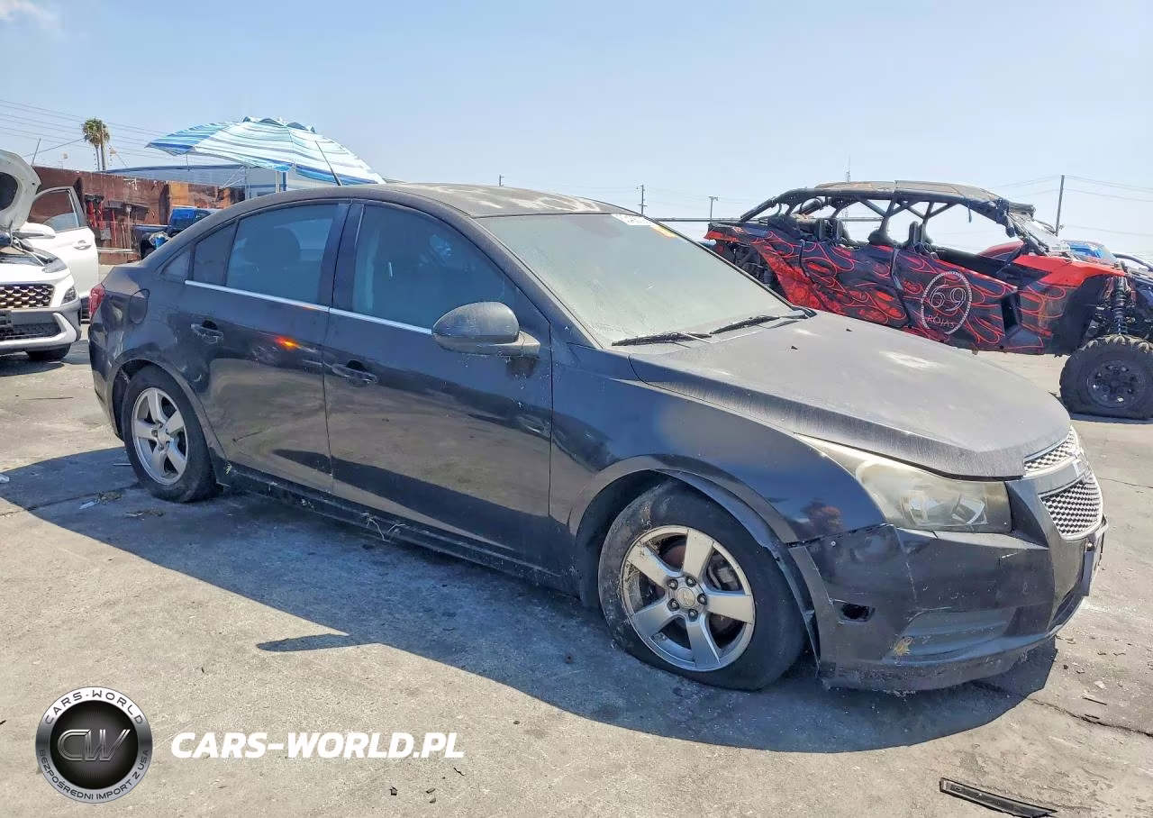2014 Chevrolet Cruze Lt VIN:1G1PC5SB8E7359931 - 4
