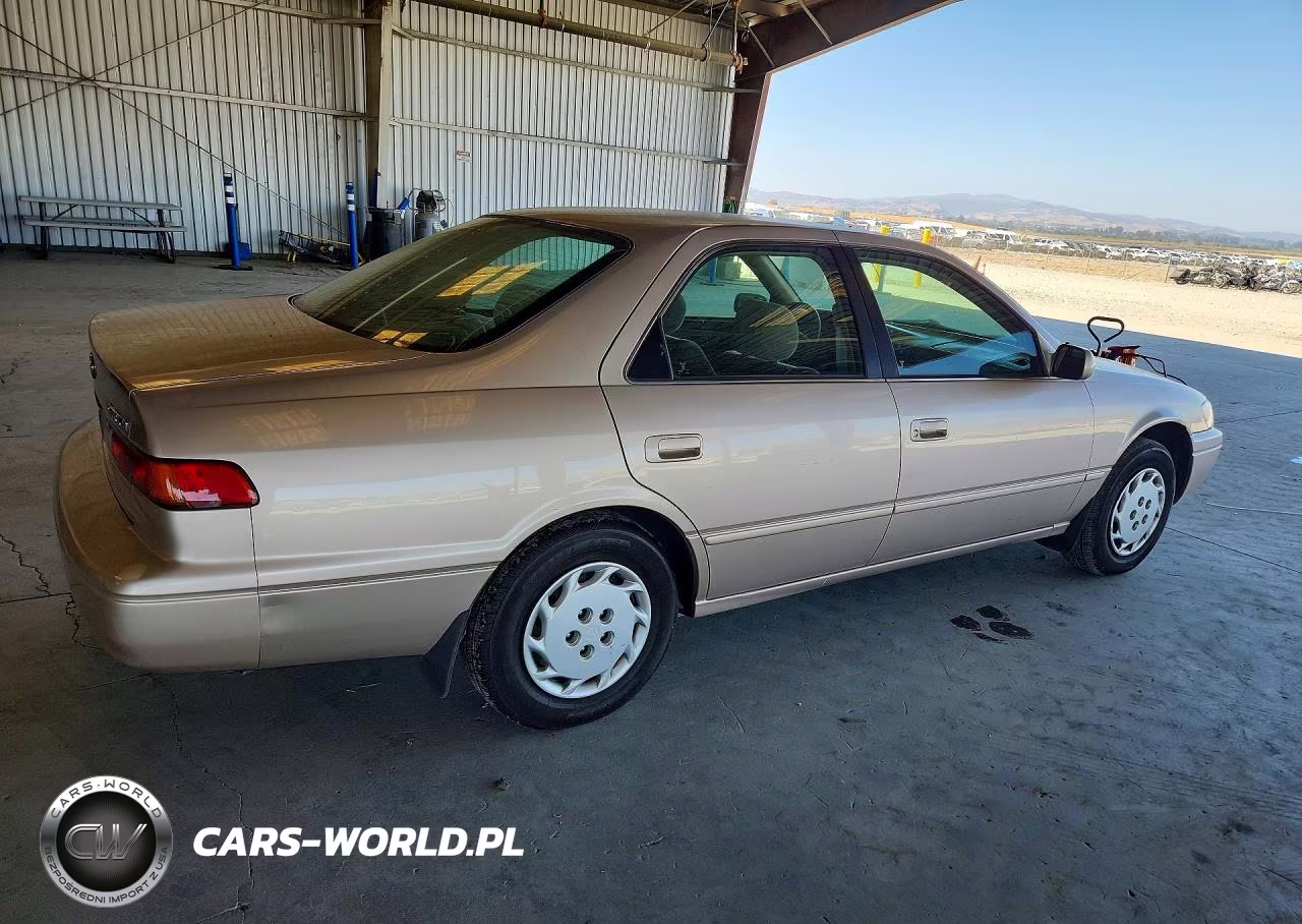 1998 Toyota Camry Le VIN:4T1BG22K1WU354427 - 3