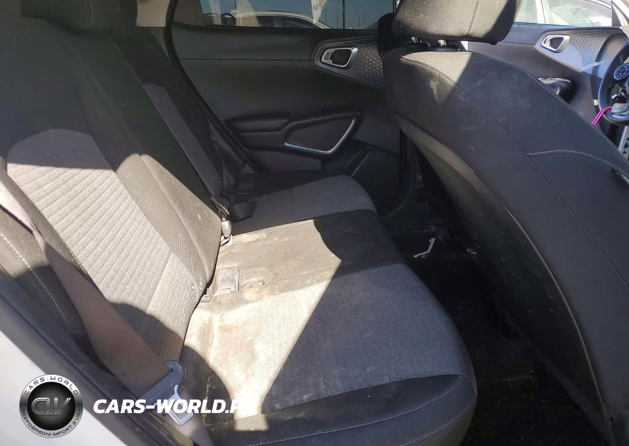 2020 Kia Soul S VIN:KNDJ23AU2L7095724 - 10