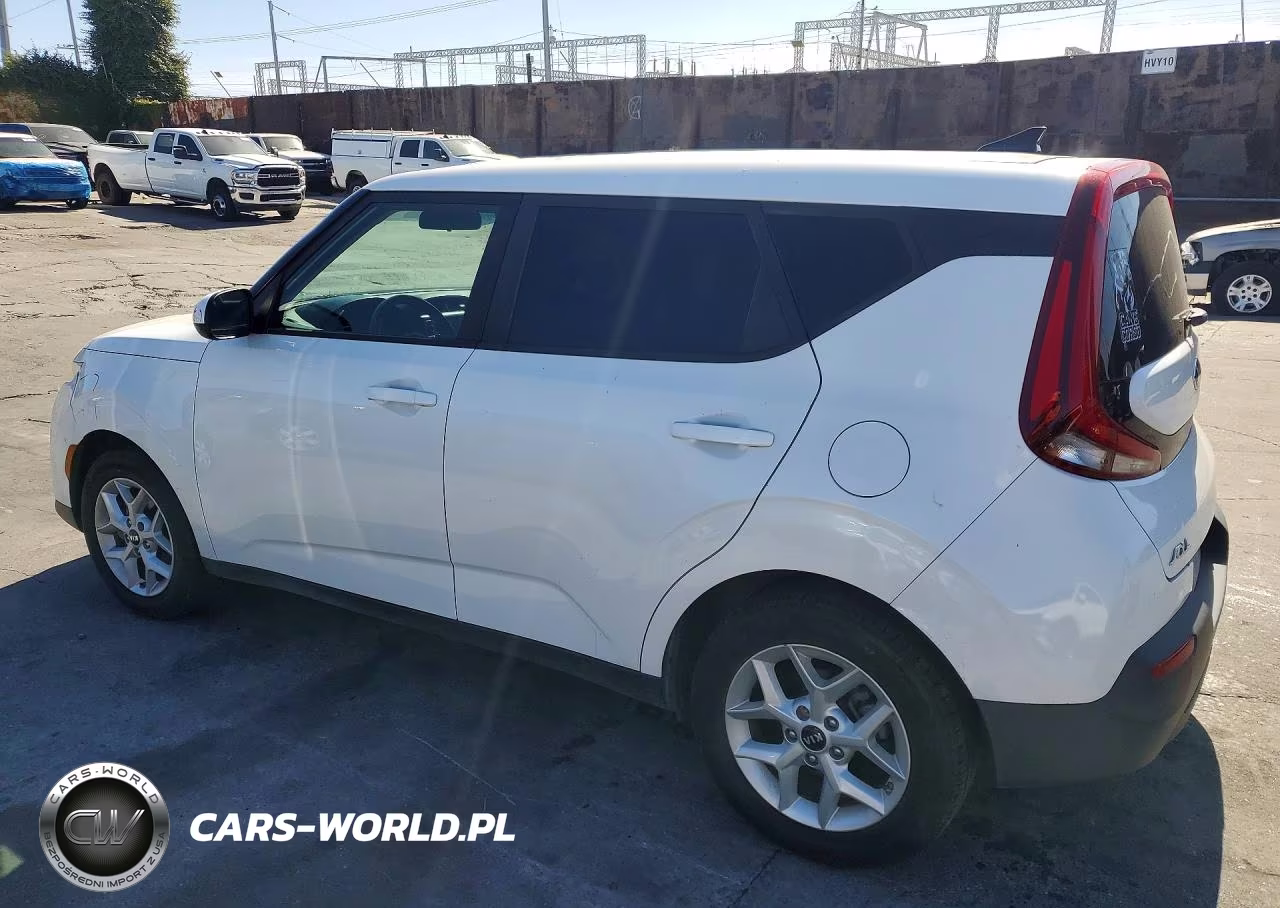 2020 Kia Soul S VIN:KNDJ23AU2L7095724 - 2