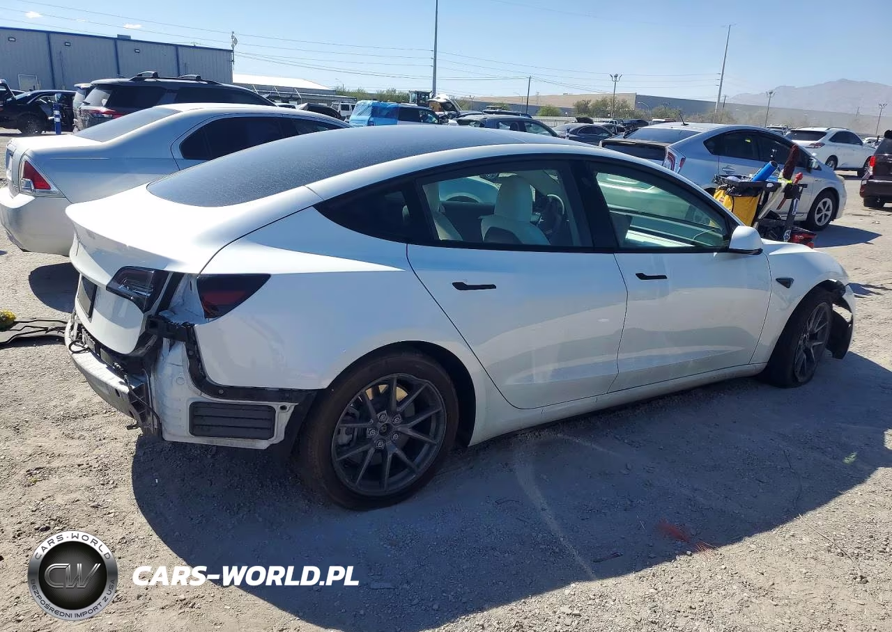 2023 Tesla Model 3 VIN:5YJ3E1EA5PF541840 - 3