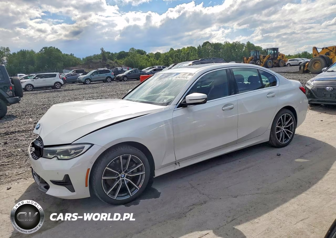 2021 BMW 330 Xi – zdjęcie 1 z 12