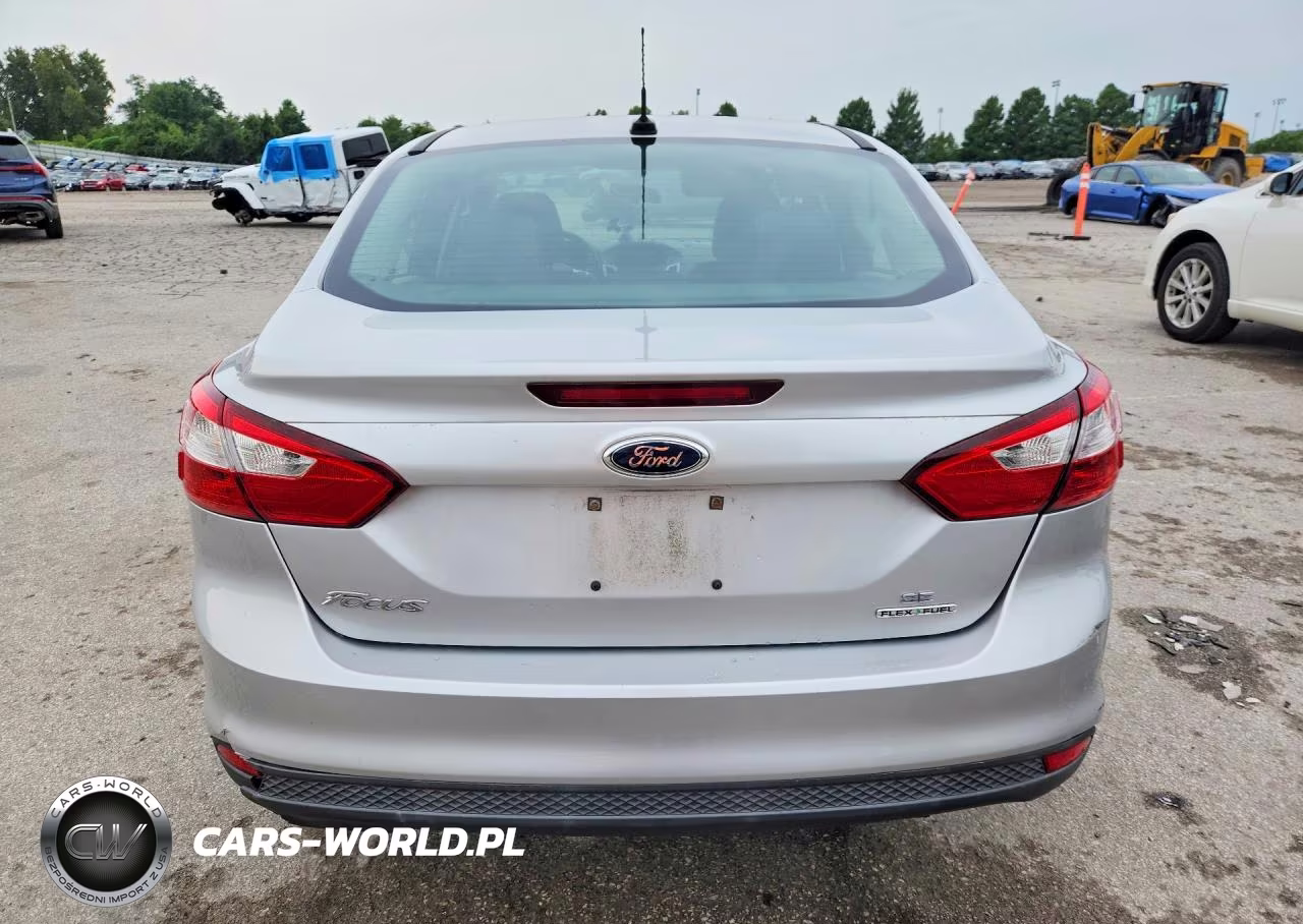 2014 Ford Focus Se VIN:1FADP3F27EL440803 - 6