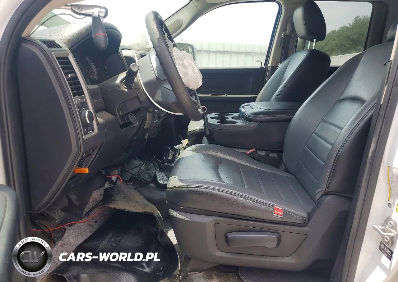 2021 Ram 1500 Classic Tradesman VIN:1C6RR7FT6MS537934 - 7