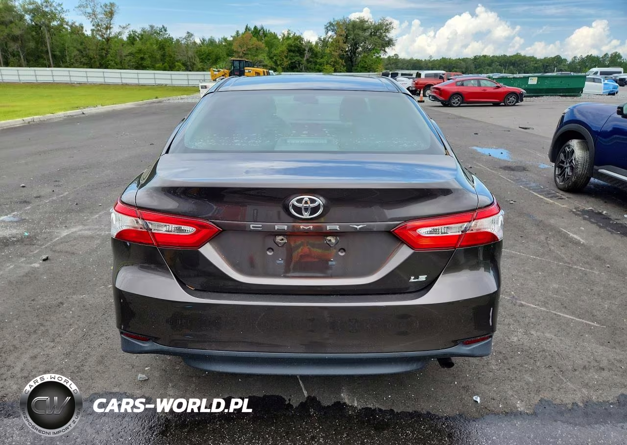 2018 Toyota Camry Le VIN:4T1B11HK6JU574237 - 6