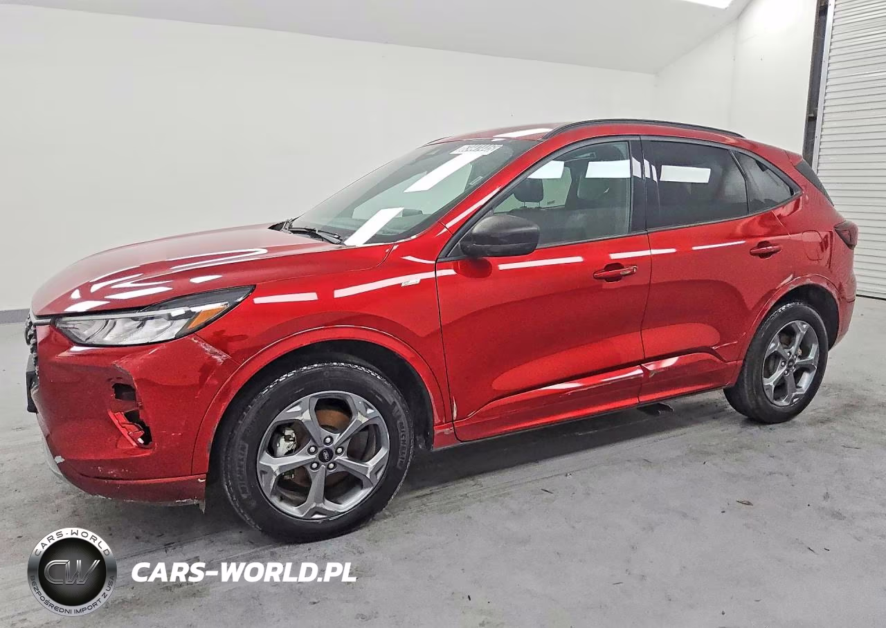 2024 Ford Escape St Line