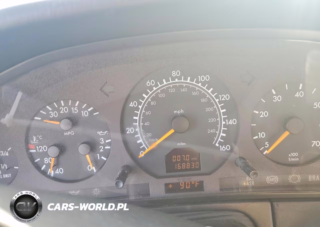 1999 Mercedes-Benz S 420 VIN:WDBGA43G0XA427578 - 9