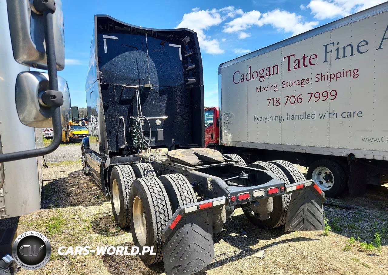 2023 Peterbilt 579 Semi Truck VIN:1XPBD49X9PD855818 - 2