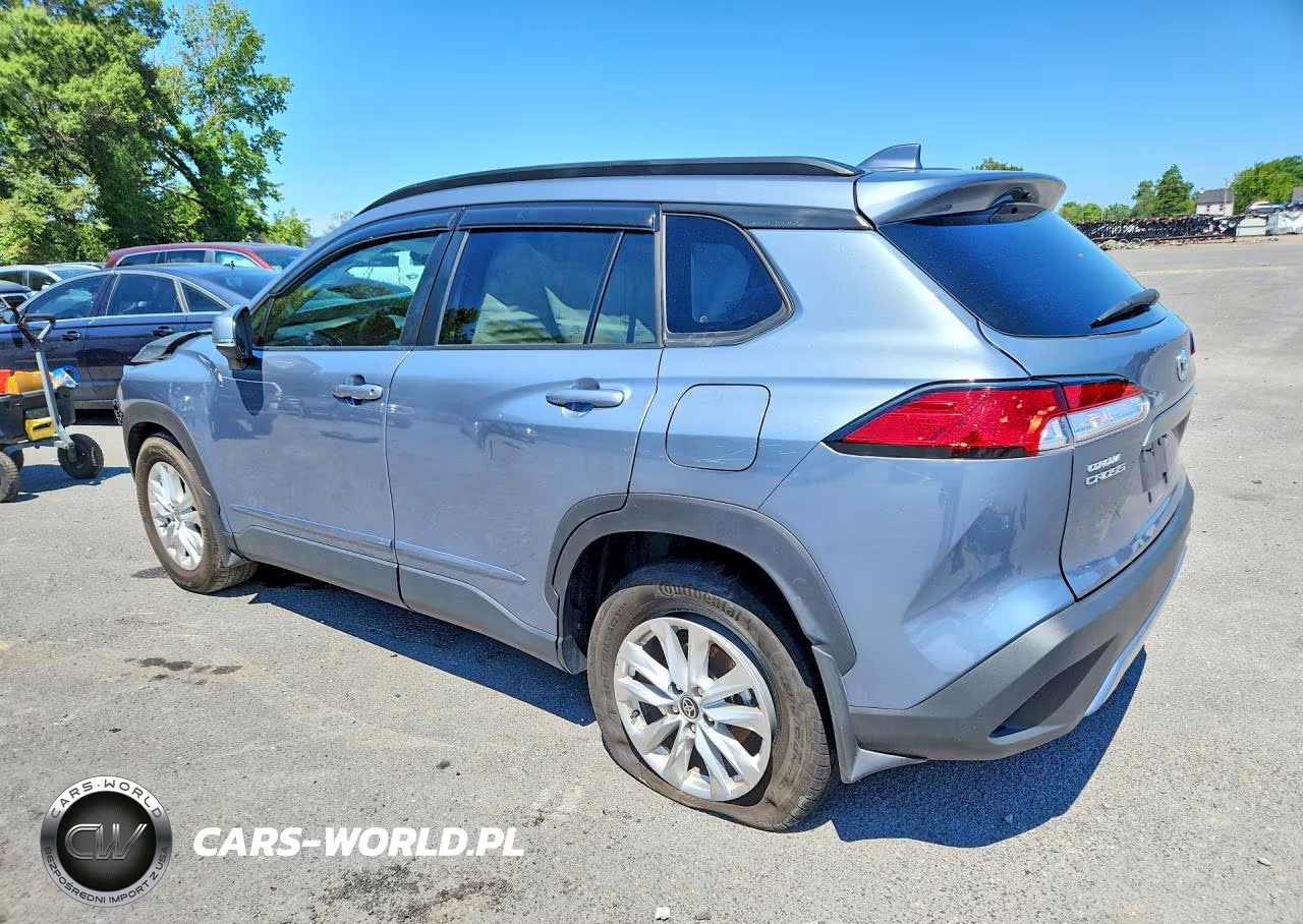 2024 Toyota Corolla Cross Le VIN:7MUBAABG8RV083960 - 2