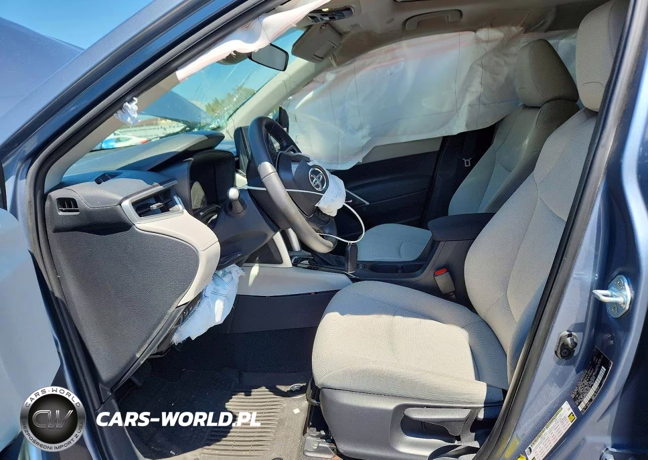 2024 Toyota Corolla Cross Le VIN:7MUBAABG8RV083960 - 7