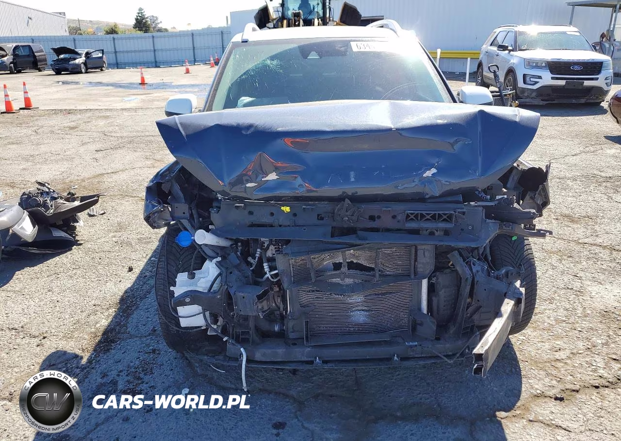 2020 Hyundai Venue Denim VIN:KMHRC8A32LU021303 - 5
