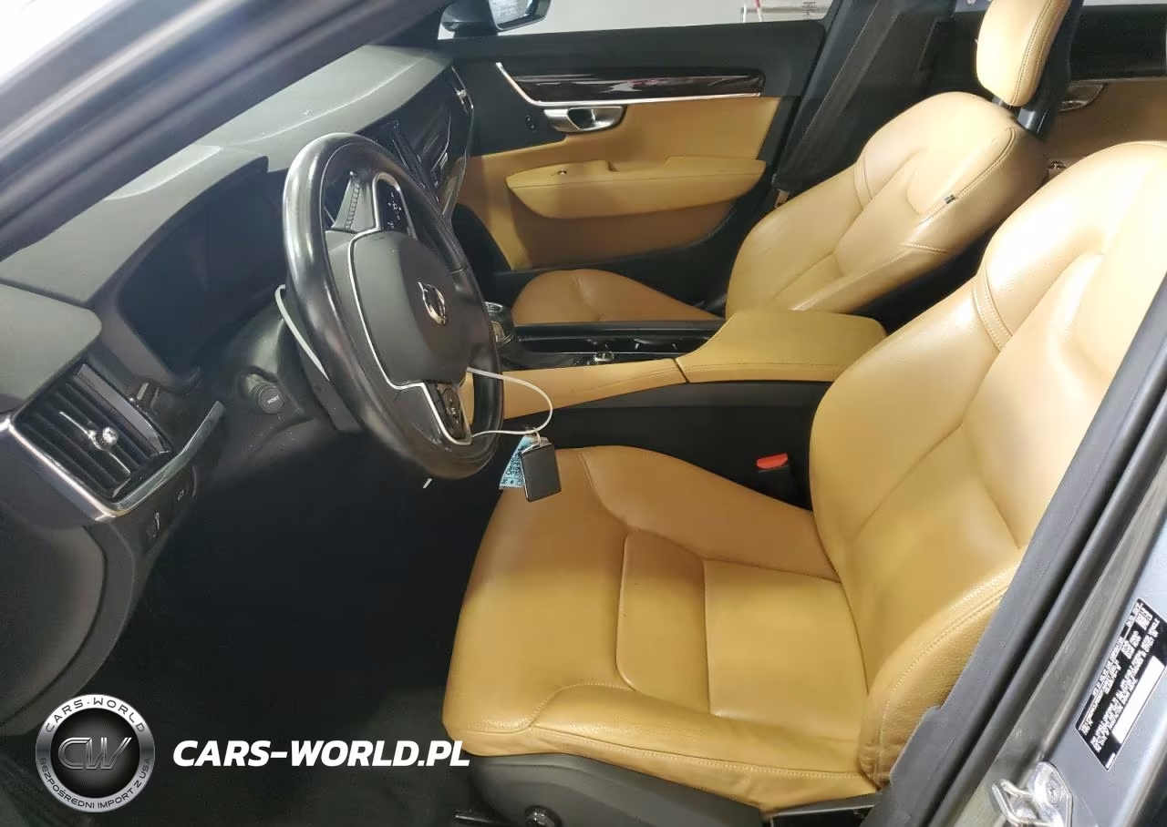 2018 Volvo S90 T5 Momentum VIN:LVY982MK2JP006231 - 7