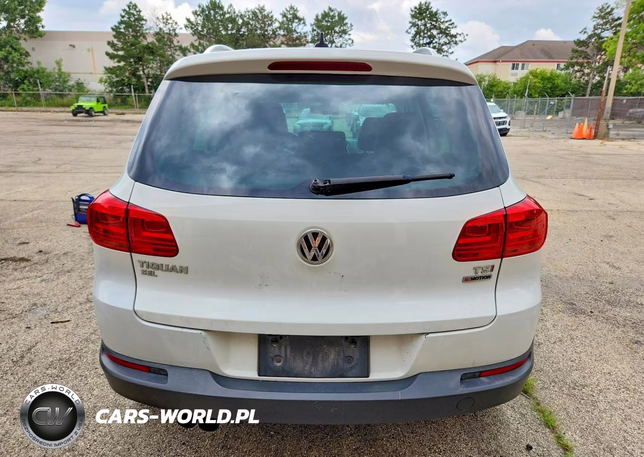 2016 Volkswagen Tiguan S VIN:WVGBV7AX9GW591737 - 6