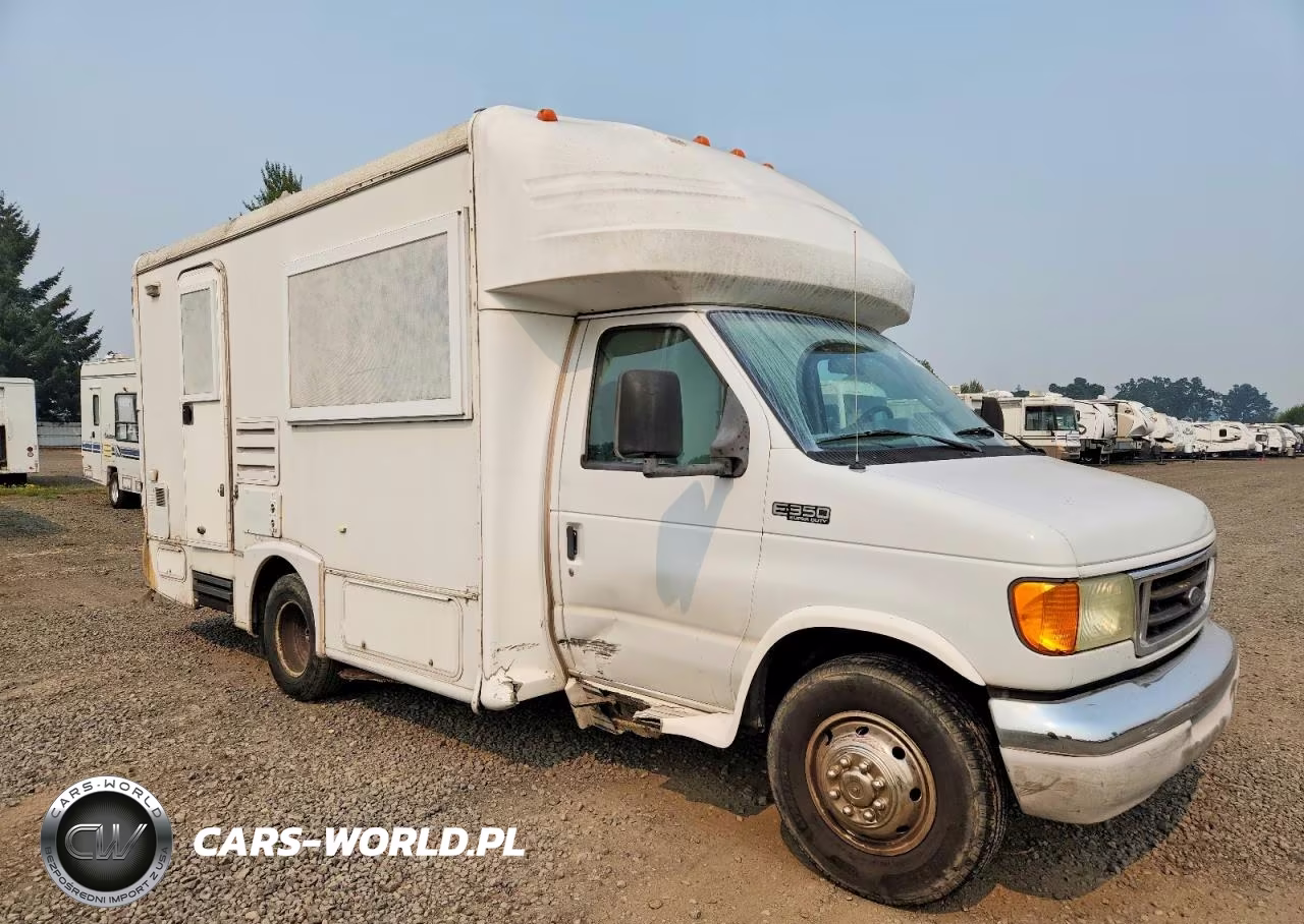 2004 Gulf Stream Recreational Vehicle (Rv)