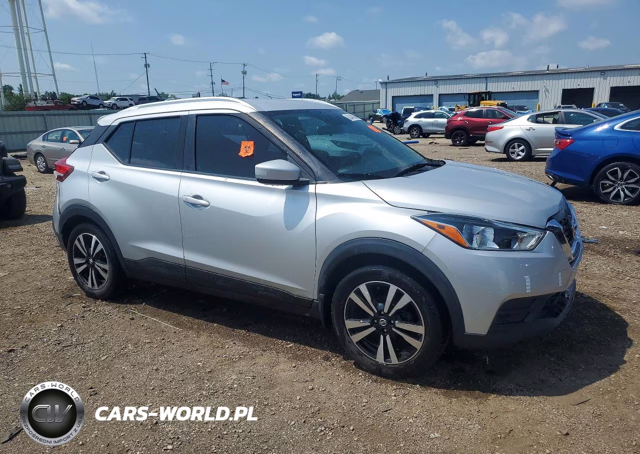 2019 Nissan Kicks Sv VIN:3N1CP5CU9KL567336 - 4