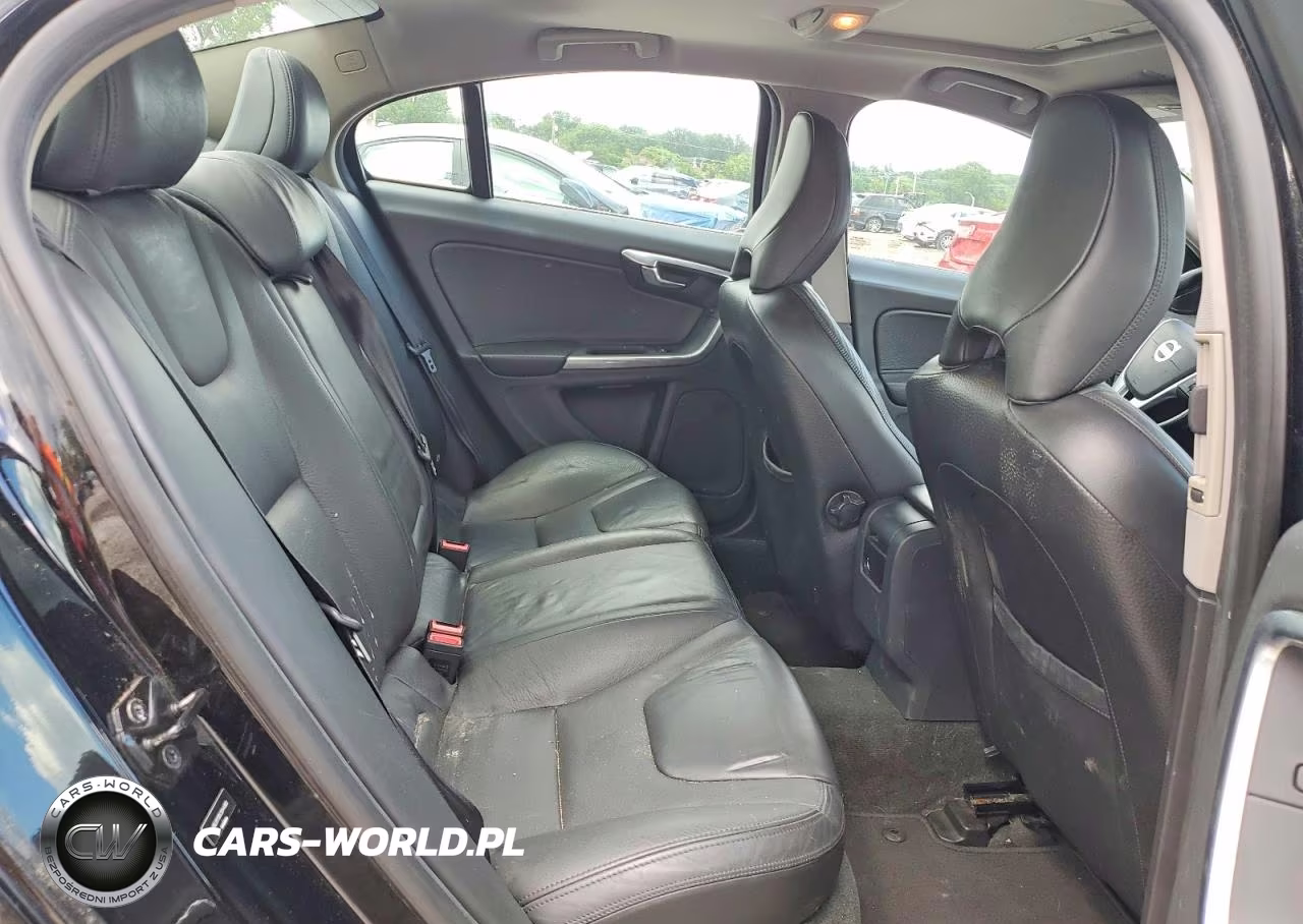 2012 Volvo S60 T5 VIN:YV1622FS0C2044060 - 10