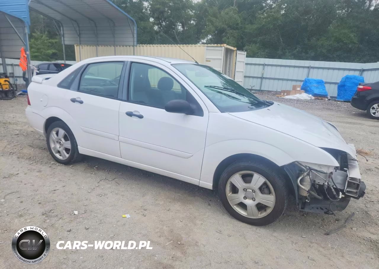 2007 Ford Focus Zx4 VIN:1FAHP34N37W355358 - 4