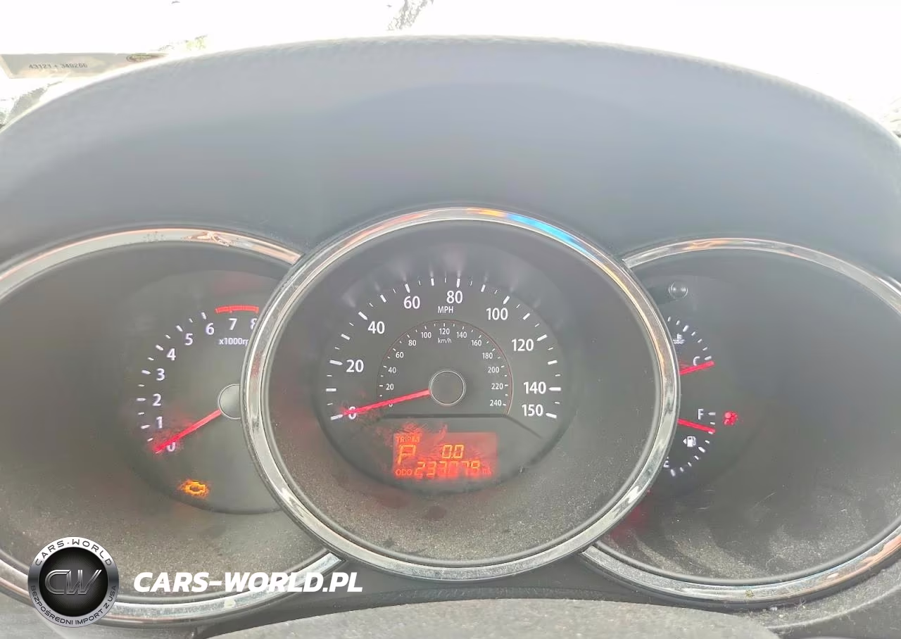 2012 Kia Sorento Lx VIN:5XYKTDA63CG236750 - 9