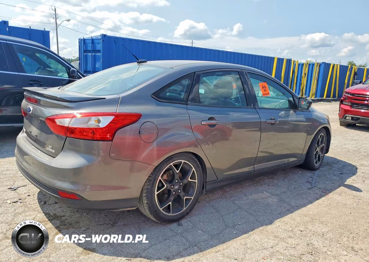 2014 Ford Focus Se VIN:1FADP3F20EL129231 - 3