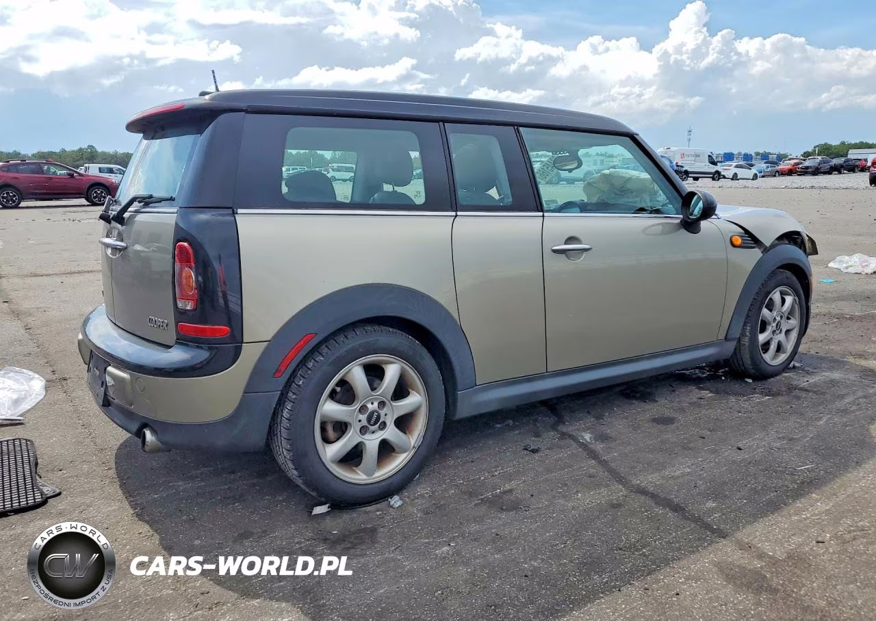 2009 Mini Cooper Clubman VIN:WMWML33529TX34763 - 3