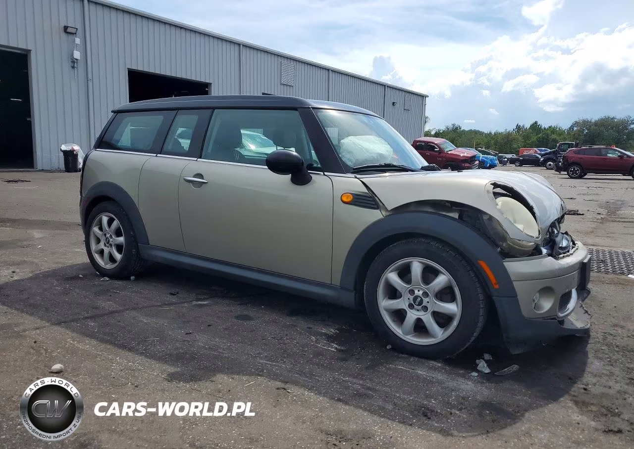 2009 Mini Cooper Clubman VIN:WMWML33529TX34763 - 4