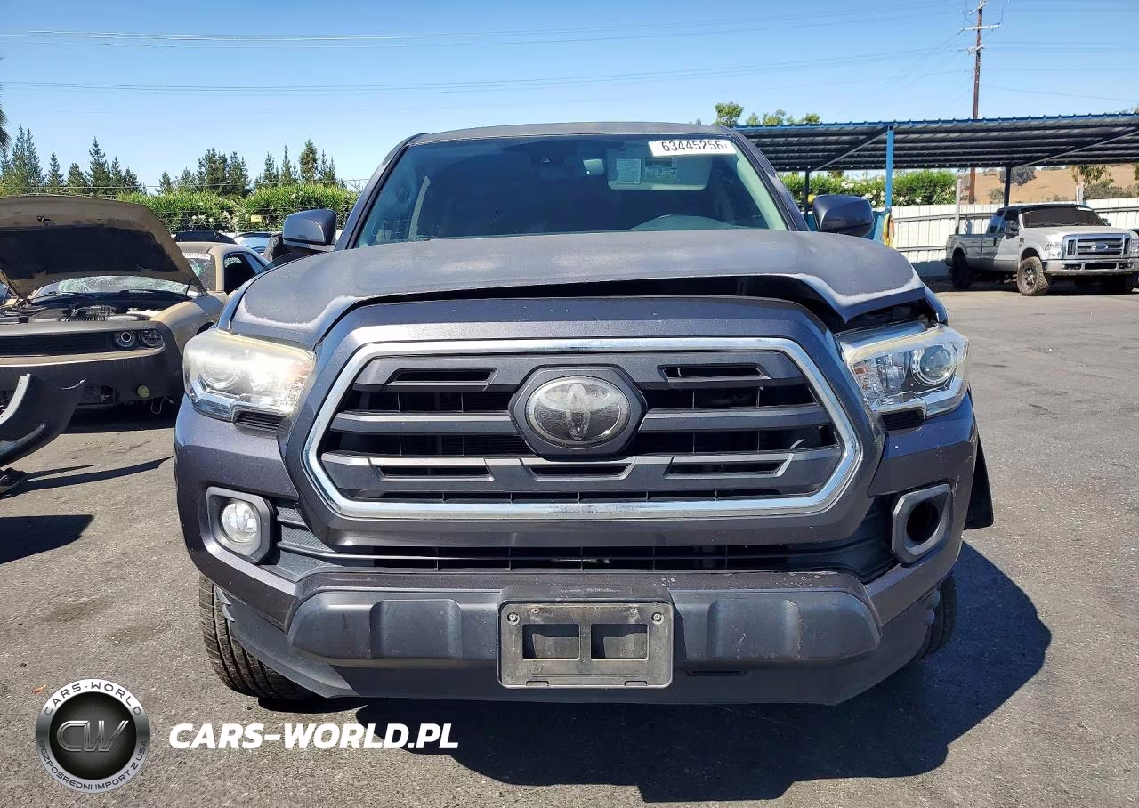 2018 Toyota Tacoma Sr5 V6 VIN:3TMCZ5AN9JM130366 - 5