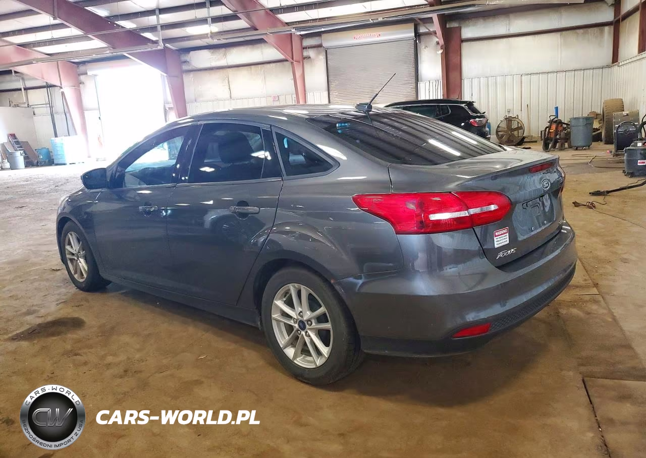 2017 Ford Focus Se VIN:1FADP3F29HL332347 - 2