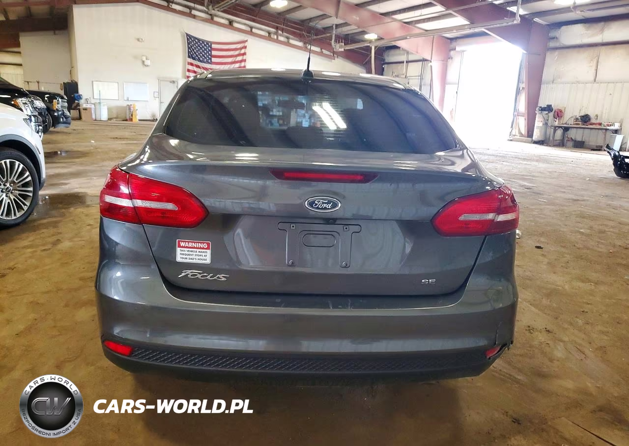 2017 Ford Focus Se VIN:1FADP3F29HL332347 - 6