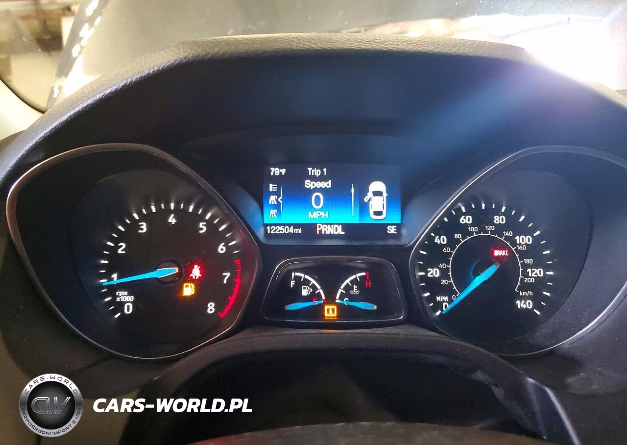 2017 Ford Focus Se VIN:1FADP3F29HL332347 - 9