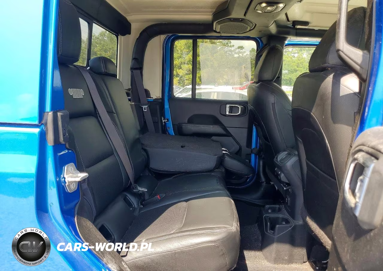 2020 Jeep Gladiator Overland VIN:1C6HJTFG2LL166195 - 10