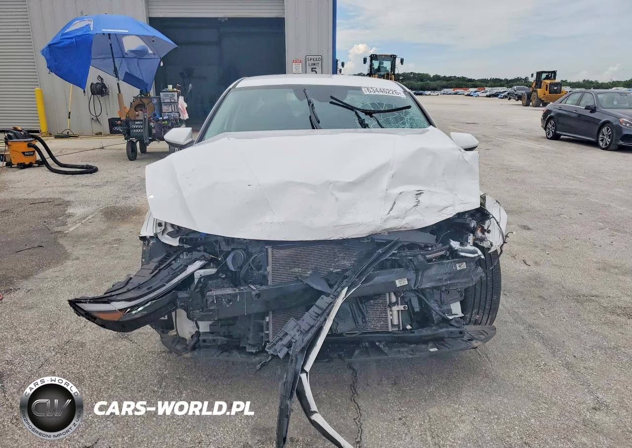 2025 Hyundai Elantra Hybrid Blue VIN:KMHLM4DJ7SU164624 - 5
