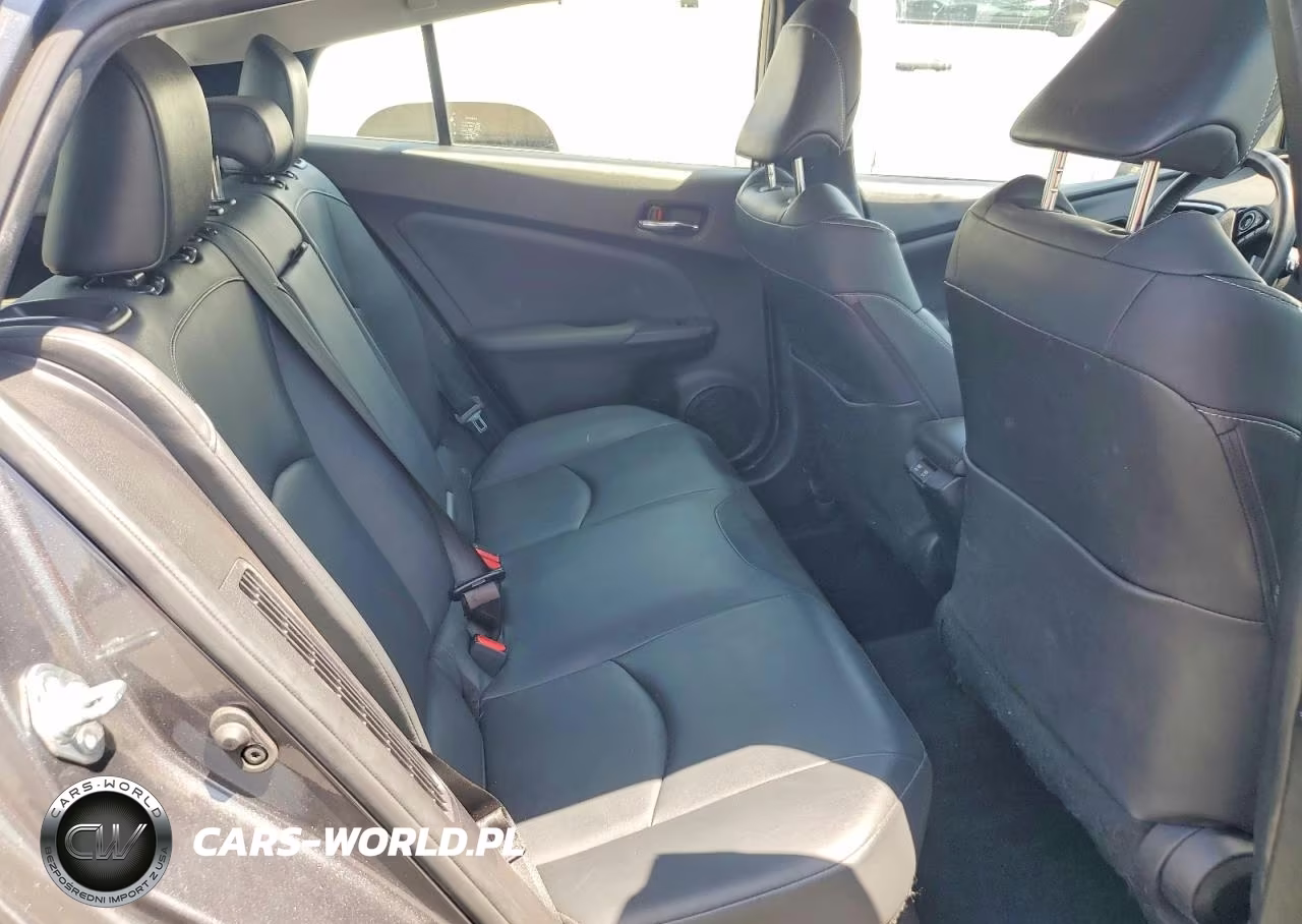 2020 Toyota Prius Prime Limited VIN:JTDKARFP6L3148378 - 10