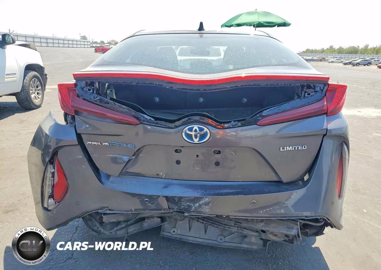 2020 Toyota Prius Prime Limited VIN:JTDKARFP6L3148378 - 6