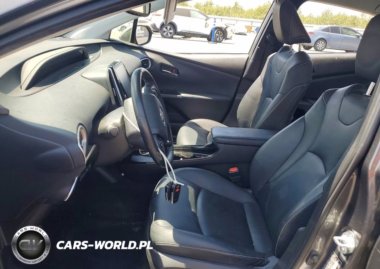 2020 Toyota Prius Prime Limited VIN:JTDKARFP6L3148378 - 7