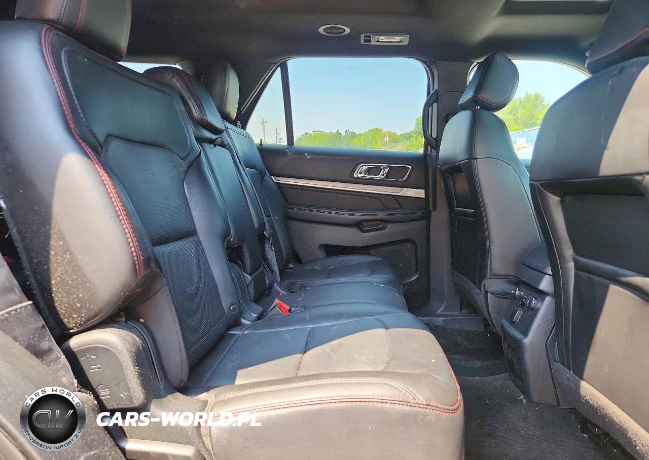 2017 Ford Explorer Sport VIN:1FM5K8GT6HGD80054 - 11