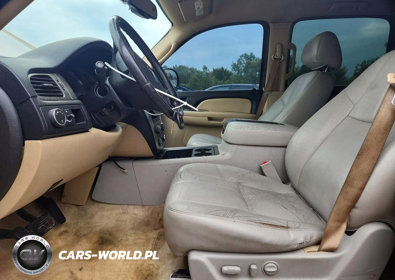 2007 Chevrolet Suburban C1500 VIN:1GNFC16097R257167 - 7