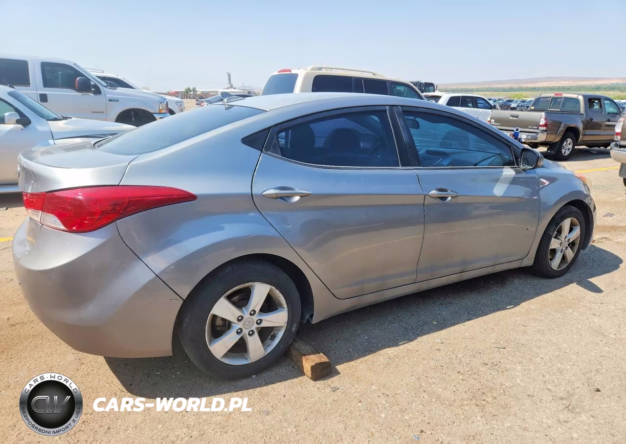 2011 Hyundai Elantra Gls VIN:KMHDH4AE4BU107796 - 3