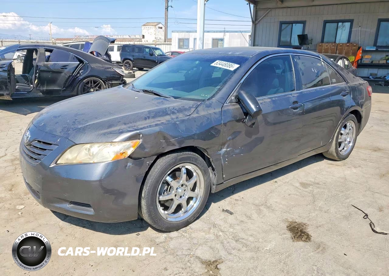 2009 Toyota Camry Le – zdjęcie 1 z 12