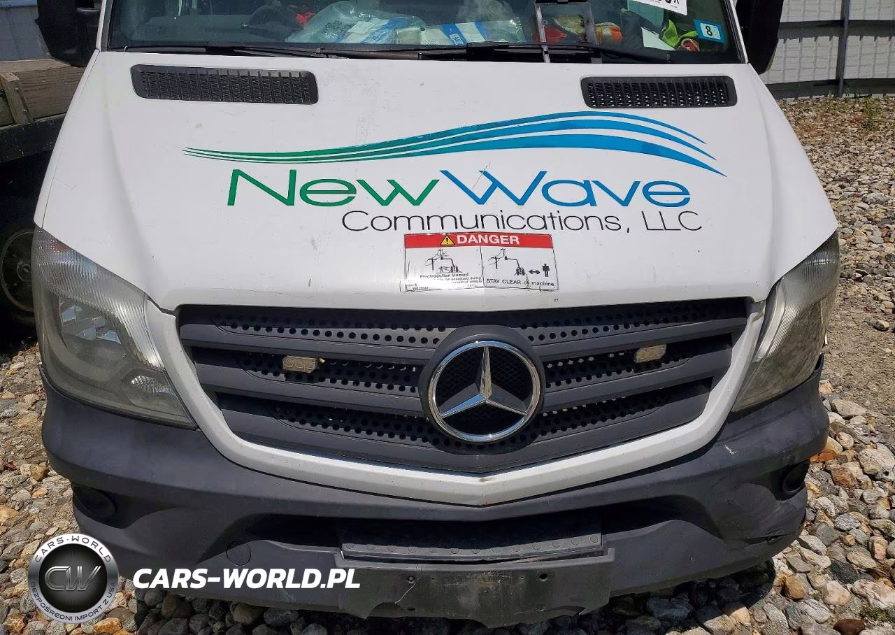 2016 Mercedes-Benz Sprinter 3500 Van With Bucket Lift VIN:WD3PF3DC8GP276943 - 12
