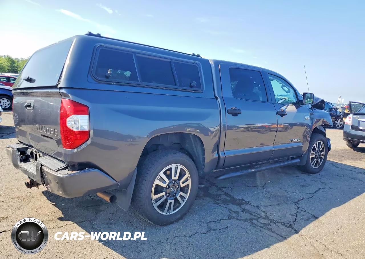 2018 Toyota Tundra Crewmax Sr5 VIN:5TFDY5F1XJX745659 - 3