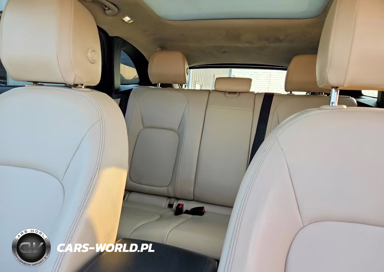 2020 Jaguar F-Pace Premium VIN:SADCJ2FXXLA630556 - 10