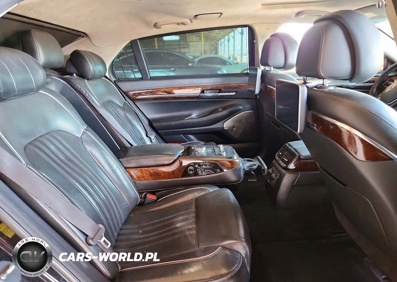 2018 Genesis G90 Ultimate VIN:KMHG54JH5JU041046 - 10