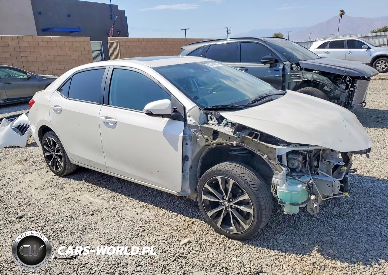 2017 Toyota Corolla Se VIN:5YFBURHE0HP613206 - 4