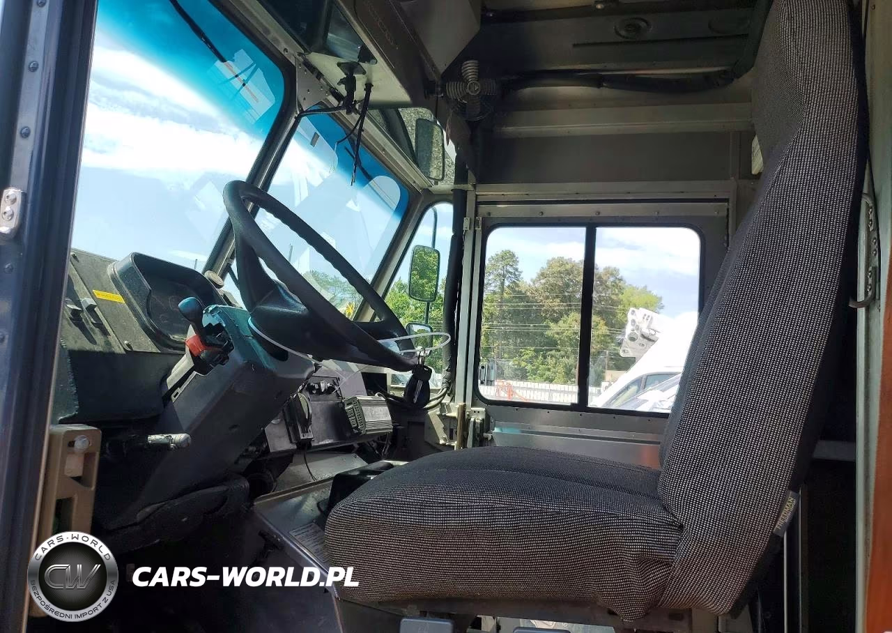 2020 Freightliner Mt45G Chassis Delivery Truck VIN:4UZAC2EA1LCMH8088 - 7