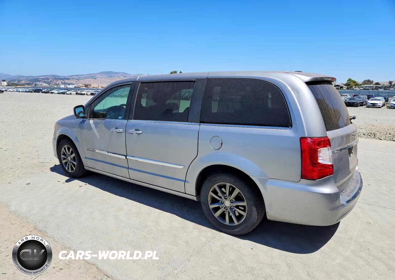 2015 Chrysler Town & Country S VIN:2C4RC1HG9FR699942 - 2