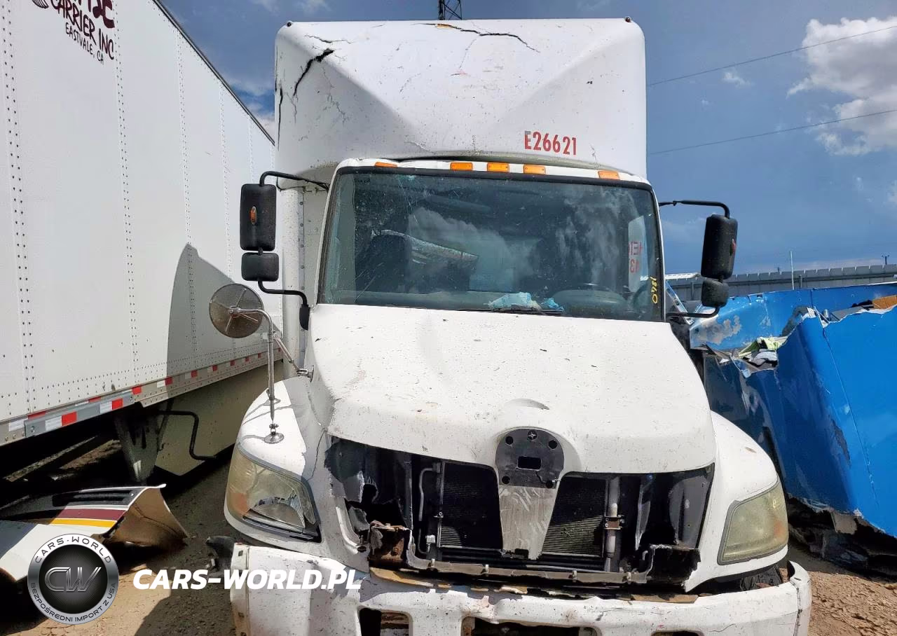 2010 Hino Hino 238 - Trucks VIN:5PVND8JT3A4S50781 - 5