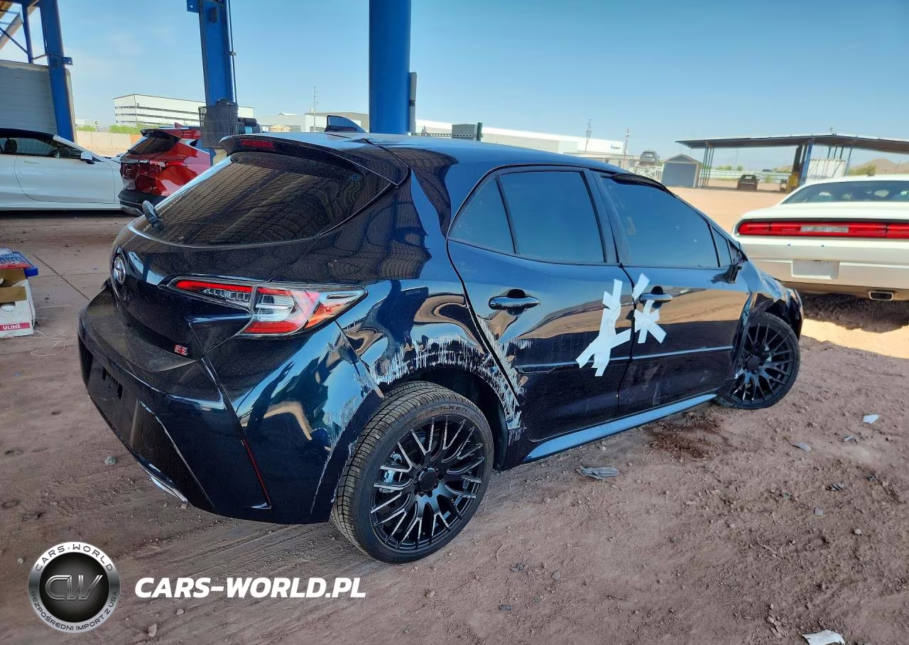 2020 Toyota Corolla Hatchback Se VIN:JTND4RBE3L3075583 - 3