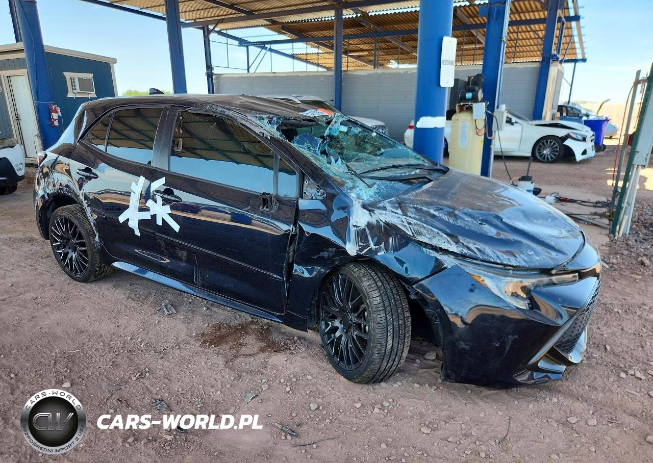 2020 Toyota Corolla Hatchback Se VIN:JTND4RBE3L3075583 - 4