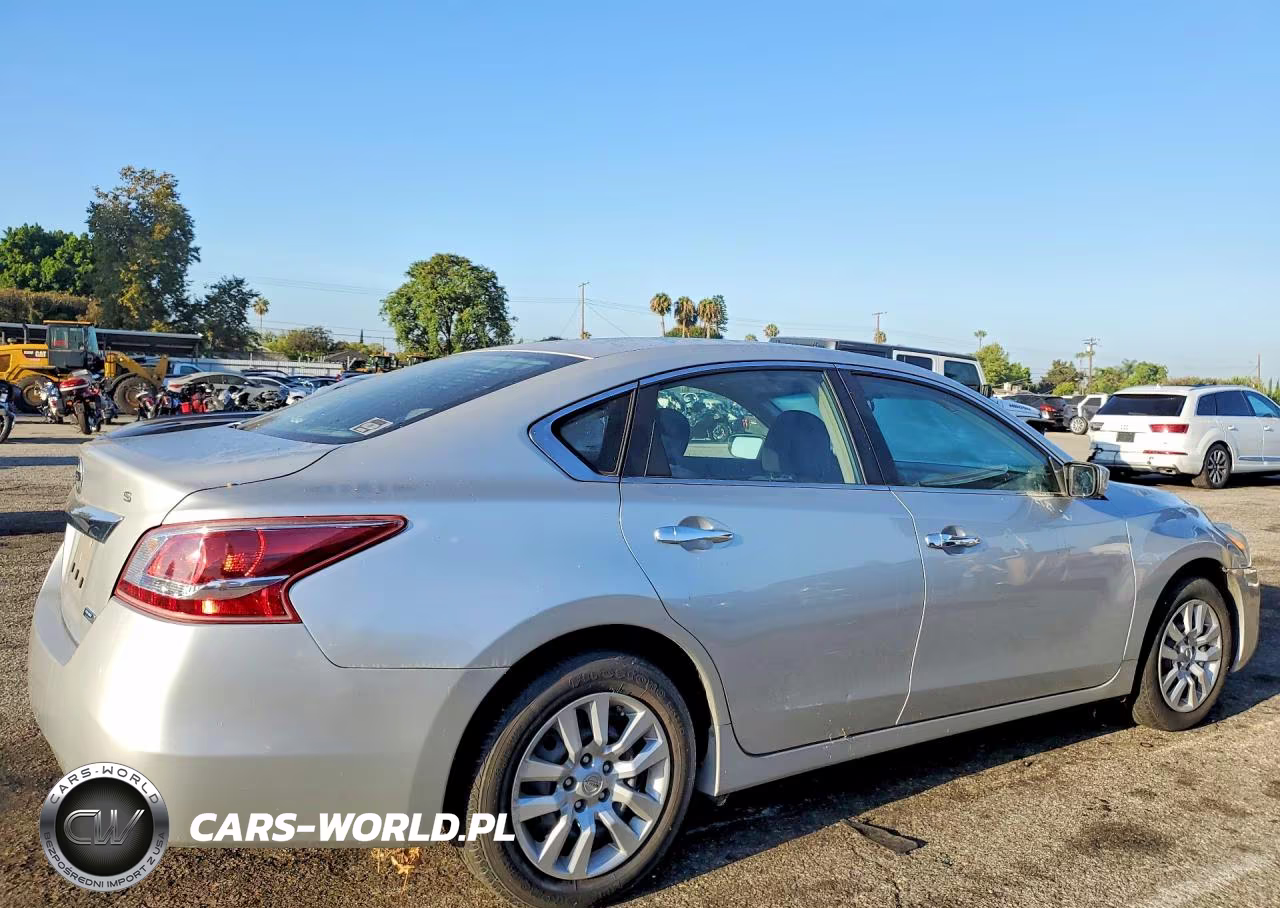 2013 Nissan Altima 2.5 VIN:1N4AL3AP7DC104701 - 3